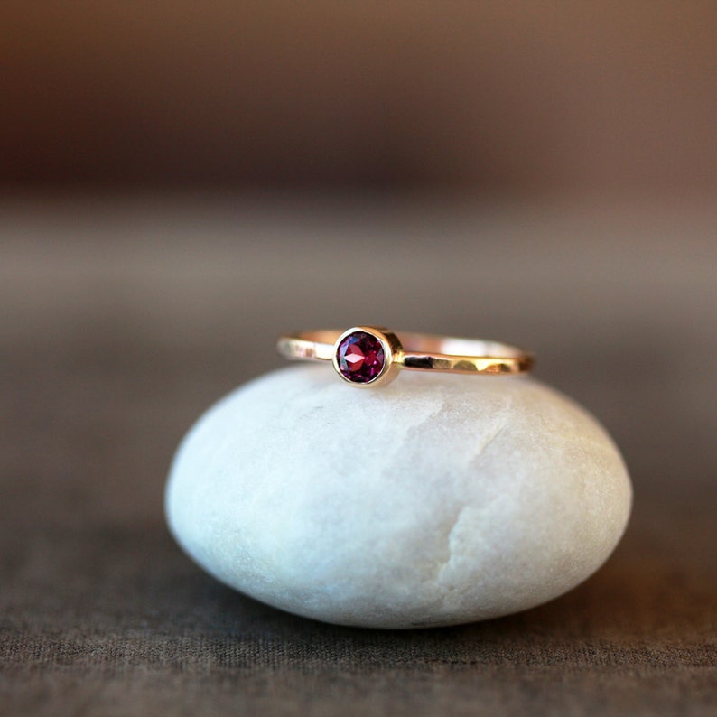 Garnet Ring Gold, Rhodolite Garnet on Solid 14k Yellow Gold Hammered Band, Gemstone Solitaire Ring image 2