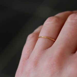 14k Gold Slim Ring, Hammered Facets Wedding Band, Gold Stacking Ring image 4