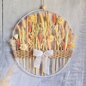 Boho dried flower wall hanging, Rustic floral wreath, Romantic home decor, Gift for her birthday or housewarming