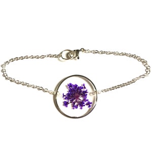 Silver circle fixed charm bracelet real natural dried pressed purple queen anne’s lace flower set in resin PNW terrarium link cable chain 8”