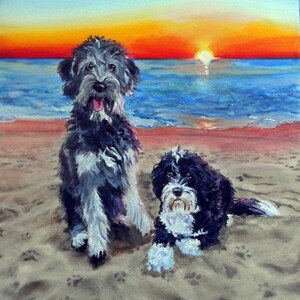 K&ouml;nnte beinhalten: &Ouml;lgem&auml;lde mit zwei Hunden am Strand bei Sonnenuntergang. Einer ist grau und schwarz, der andere schwarz und wei&szlig;. Der Himmel wechselt von Blau zu Orange und Rot.
