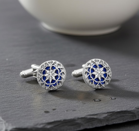 メンズ用カフスボタン シャツアクセサリー エナメルカフスボタン メンズジュエリー 結婚式 新郎ギフト ジュエリー シャツ カフス ボタン メンズ  ブルー エナメル メンズ ギフト 絶妙なメタル 女性と男性用 カフス ボタン シャツ ア ジュエリーカフスボタン メンズシャツ ... メンズ用カフスボタン シャツアクセサリー エナメルカフスボタン メンズジュエリー 結婚式 新郎ギフト