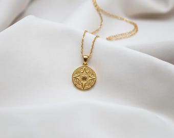 Collar de brújula de solsticio: colgante de moneda de estrella polar bañado en oro de 18 quilates, delicado collar con medallón.