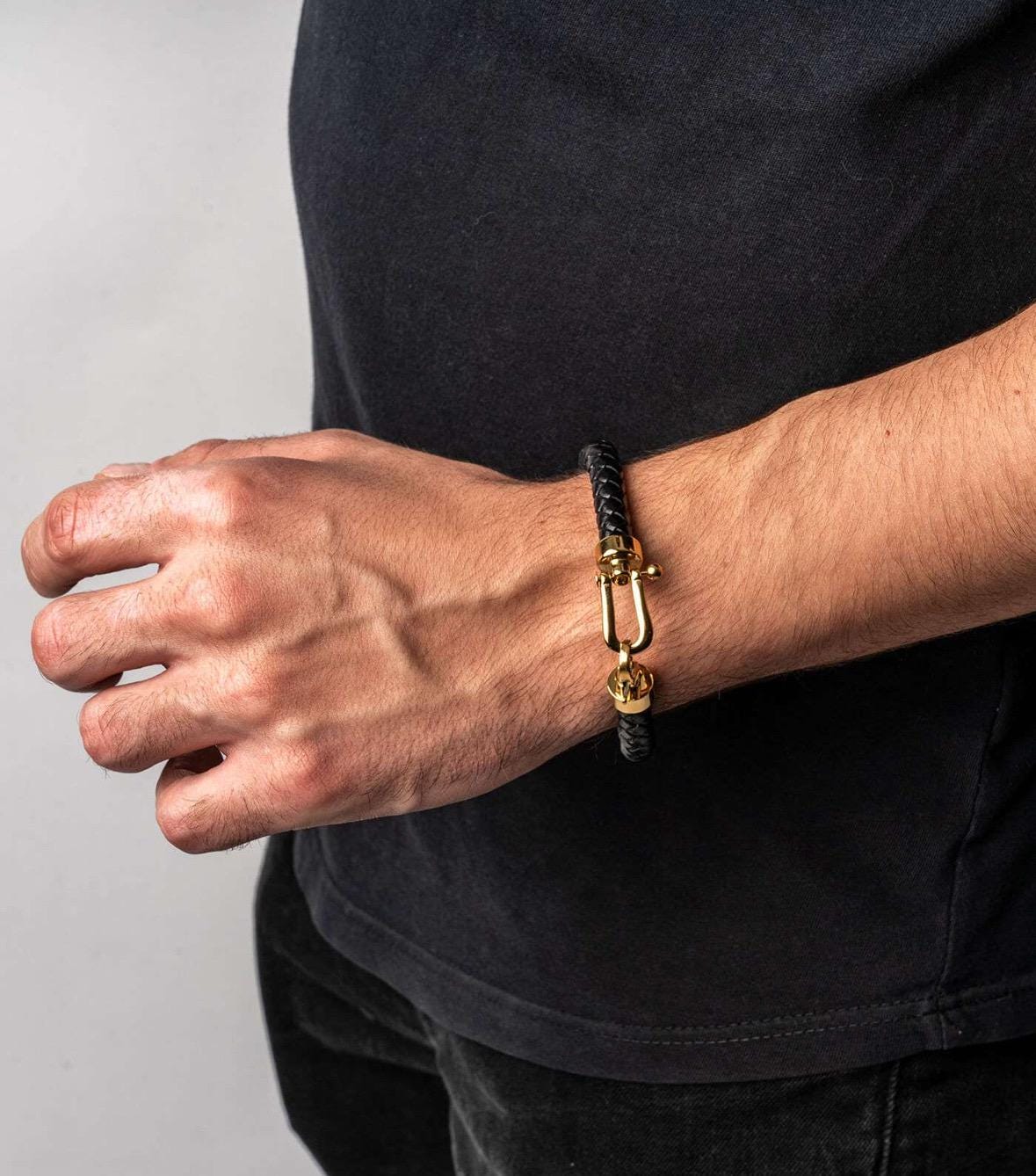 男性用編み込みブラックレザーブレスレット：18Kゴールド留め金 - Etsy