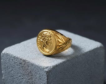 Gold Caesar Signet Ring - Vintage Roman Gaius Julius Head Empire Knight Shaped Coin Ring