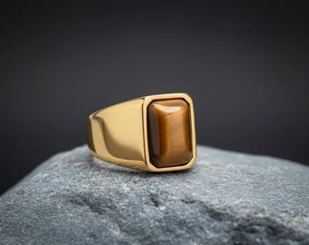 Grosse Chevalière Oeil De Tigre Et Métal Doré - Taille 69.5 (Très Grande) - Bijou D'Occasion Puissant
