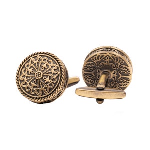 Boutons de manchette vintage Grand Bronze Boutons de manchette initiale homme Boutons de manchette de chemise de costume minimaliste Boutons de manchette pour marié Cadeau homme d'honneur image 1