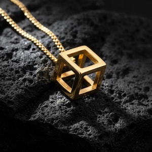 Gold Würfel Halskette: 18k vergoldet Edelstahl Geometrische Anhänger