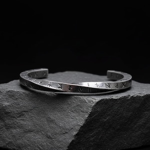 Pulsera vintage de runas vikingas, brazalete de runas nórdicas para hombre, regalo de joyería de guerrero pagano.