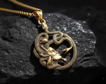 Medusa Pendant Necklace: 18k Gold Greek Mythology Amulet