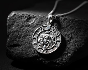 Sterlingzilveren Hecate Goddess-ketting: drievoudige maan-hemelse hanger