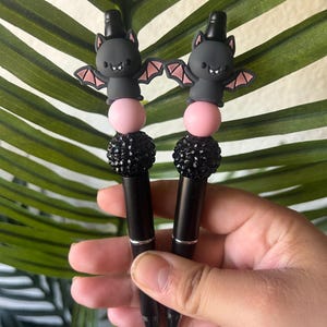 Halloween Beaded Pens|Bat Pen|Halloween Bat Pen|Bat Halloween Pen|Bat Pen|Halloween Gift|Fall Beaded Pen|Cute Beaded Pen|Fall Lover Gifts|