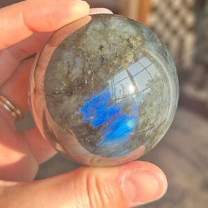 Gorgeous Labradorite Sphere ~ Flashy Labradorite Sphere ~ Blue Flash Labradorite ~ Labradorite ~ Crystal Sphere ~ Crystal Gift ~ Crystal