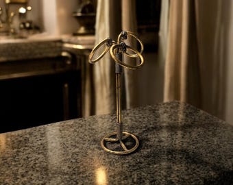 Vintage Hollywood Regency Gilt Metal Towel Rack