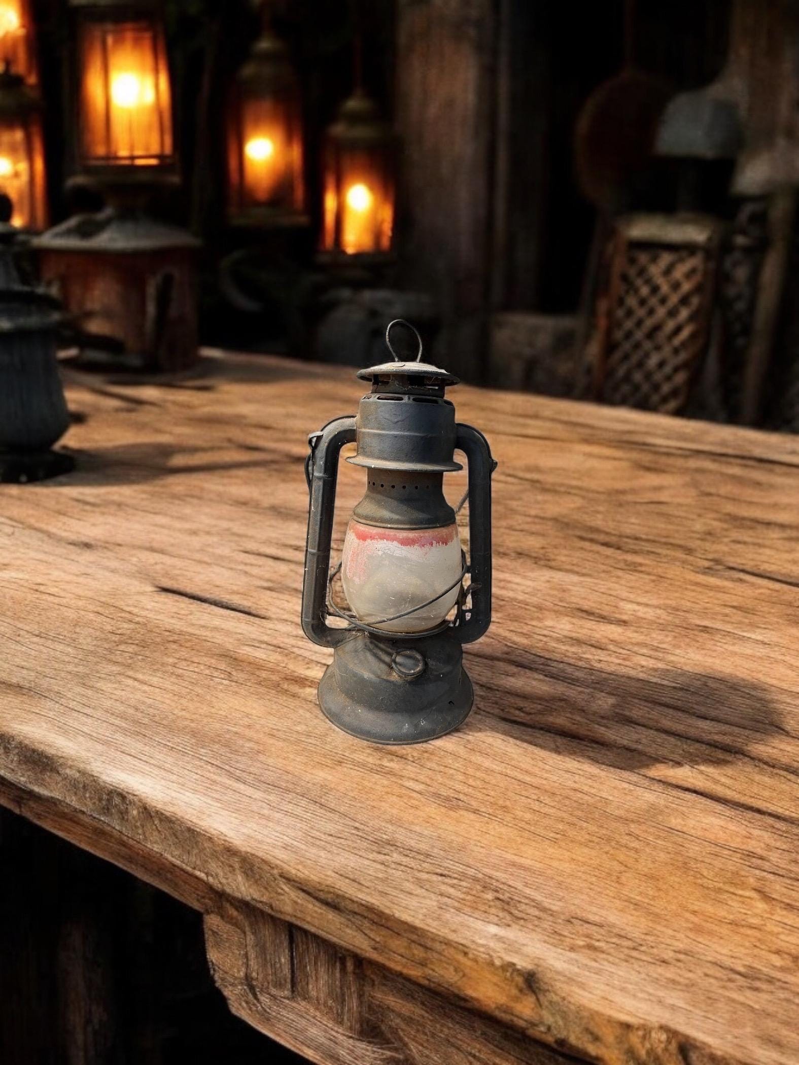 Vintage Dietz lantern| Vintage Decor | Rustic Farmhouse