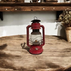 Vintage Dietz Kerosene Lantern | No. 2 D-Lite | Dietz Lantern | Rustic Farmhouse Decor