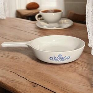 Vintage Corning Ware Skillet | Corning Ware Cornflower Skillet | Saucepan | Vintage Kitchen | Farmhouse Kitchen | 6.5&quot; Skillet