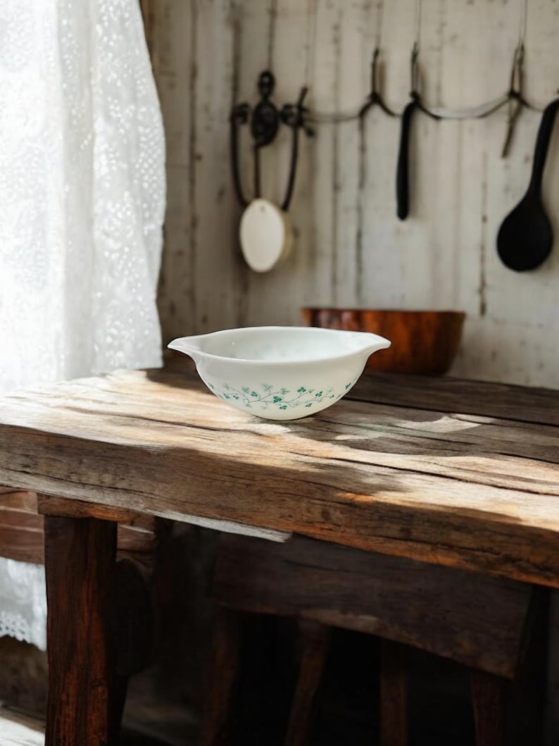 Pyrex Green Ivy Cinderella Bowl Mixing Bowl Chip and Dip 2 Piece Set 4 ...