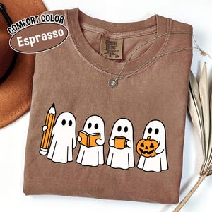 Halloween Teacher Shirt Comfort Colors, Spooky Teacher Shirts, Halloween Gift for Teacher, Fall Autumn Teacher Shirt, Ghost Teacher T-shirts bild 2