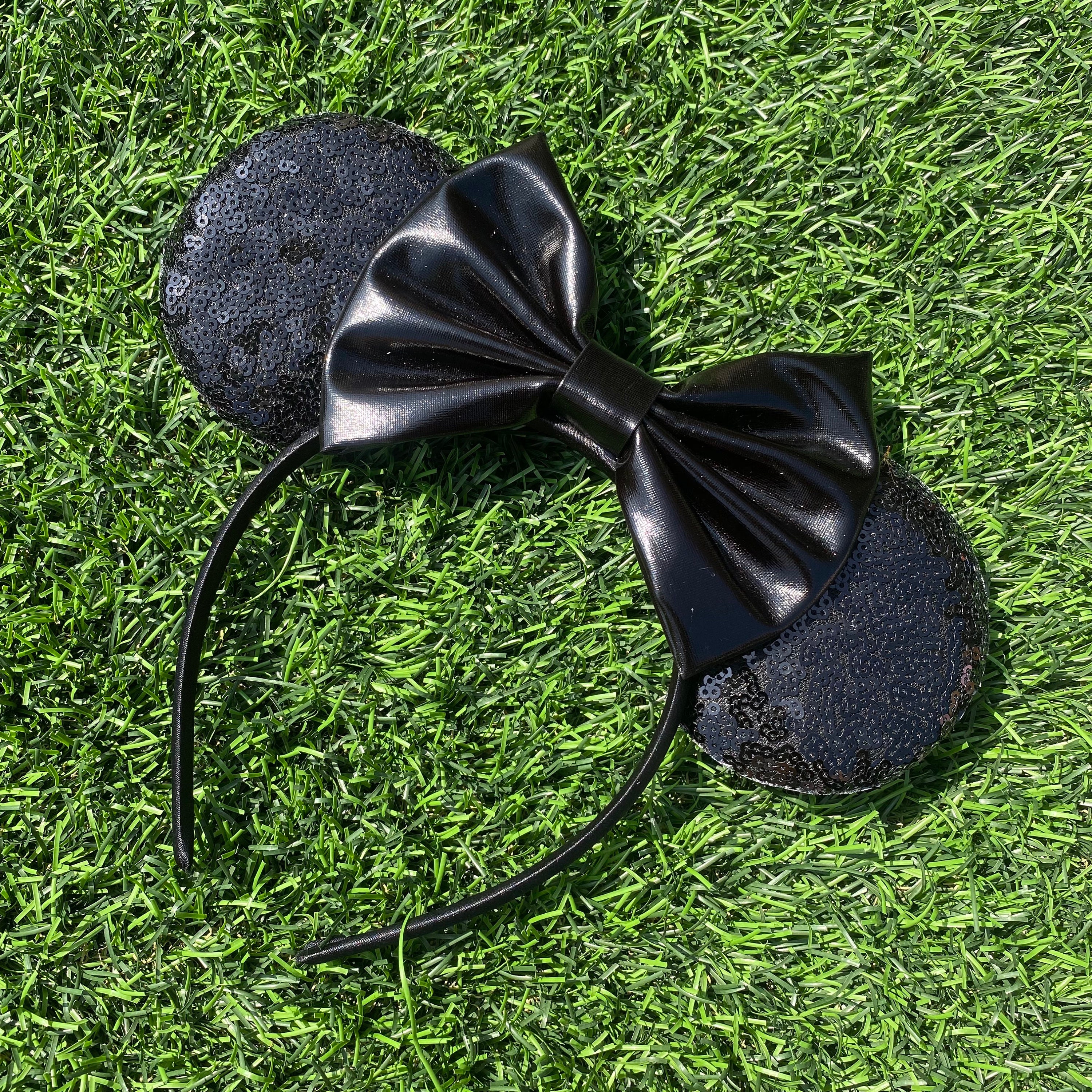 Disney Parks Black Velvet Studded Minnie Ears PHOTOS: New Studded Mickey Mouse Ear Headband Available at  main image 3