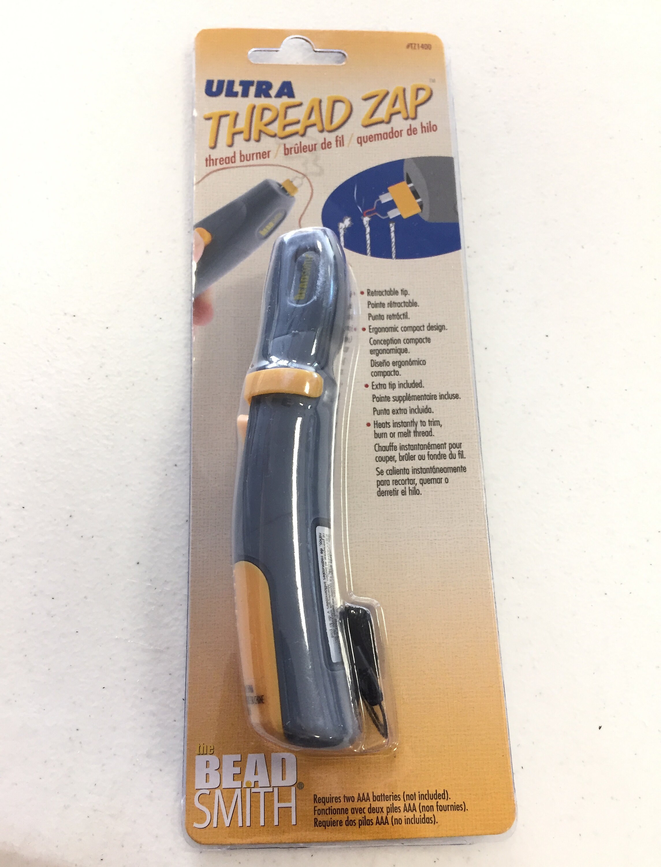 The Beadsmith Thread Zap, Thread Burner, 5.25 inches, Push Button, Battery  Operated (1xAA), Trim, Burn and Melt Thread with one Touch, Ideal for