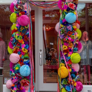 Mexican Paper Flower Wall Colored Tissue Paper Pom Poms - Set of 25 - Fiesta Flowers Wedding Arch