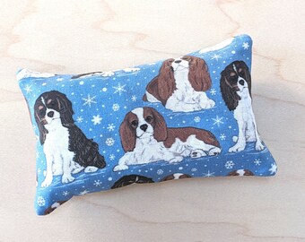 Cavalier King Charles Spaniel Pocket Tissue Holder - blue dog travel facial tissue case - winter snowflakes - to-go hankie pouch