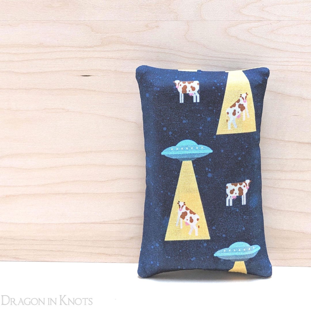 Cow UFO Pocket Tissue Holder - Extraterrestrial Alien Theme, Navy Blue ...