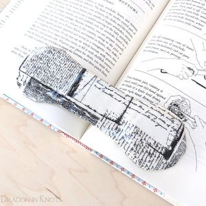 Cookbook Weight Page Holder - Ivory and Black Text, Laminated Book Weight - Bookweight for Kitchen