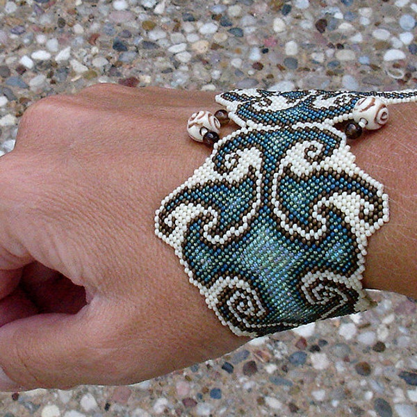 Turn of the Tides Bracelet Pattern