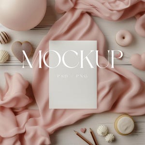 Valentinstagskarte Mockup - 5x7 Grußkartenmockup - Pinkes Valentinskartenmodell - PSD Smart Objekt - Valentinstagsmockup - Valentinstag