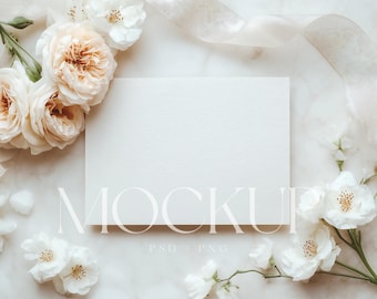 Mockup de convite de casamento - Mockup de convite de casamento 7x5 - Mockup de convite para chá de bebê - Objeto inteligente PSD - Mockup de cartões comemorativos PNG