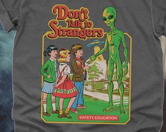 Vintage 90s Don&#39;t Talk To Strangers TShirt | Funny Retro Y2K Humor Tees, Alien UFO Cryptid T-Shirt, Cryptozoology Shirt, Cute Boho Baggy Top