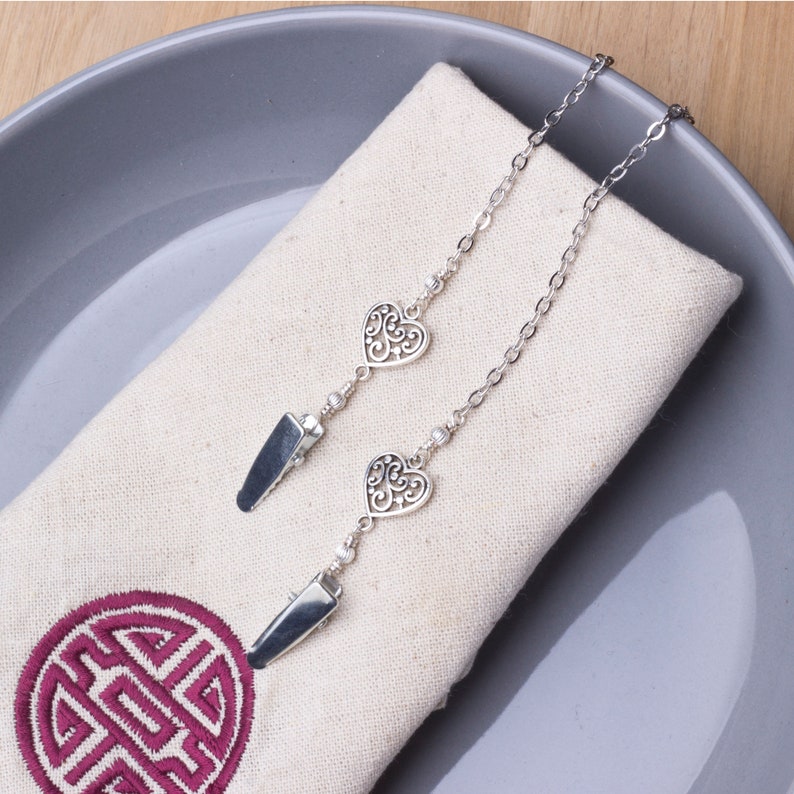 Filigree heart napkin bib chain