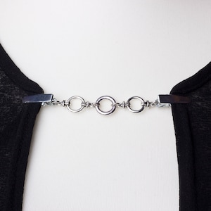 Three Ring Cardigan clips - Silver circle sweater clasp | Shawl chain | Pashmina pin | Sweater fastening | Wrap holder | Cardigan guard