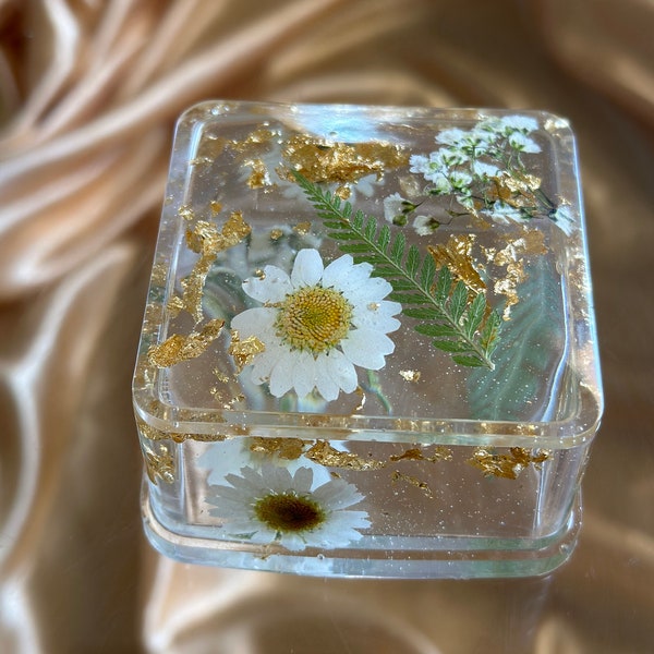 White Daisy Floral Resin Jewelry Box