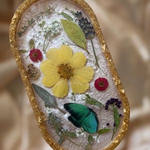 Floral Trinket Tray, Pressed Floral Resin Jewelry Tray, jewelry tray, Resin Tray, Decorative Tray, Vanity Tray,  gifts for her