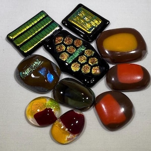 Fused glass pieces for crafts, mosaic, jewelry, buttons 2.6 oz