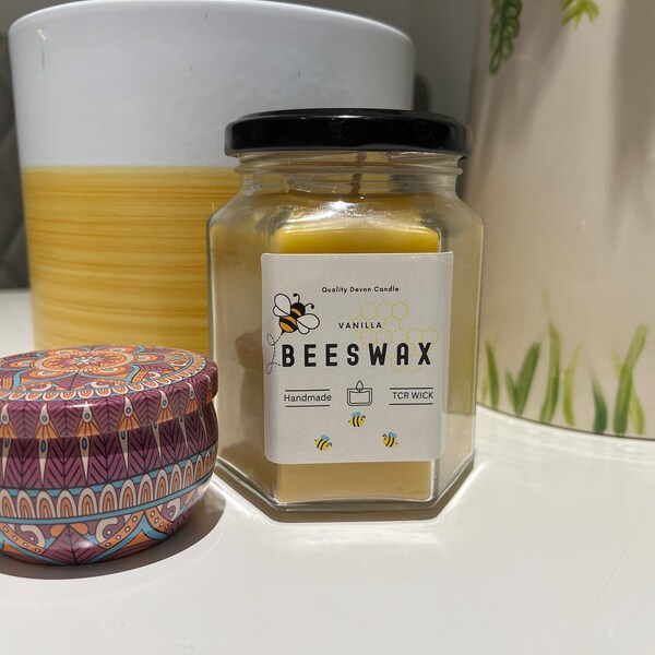 Quality handmade natural beeswax candle (390ml)