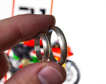 Supercorsa thin. Tire wedding ring