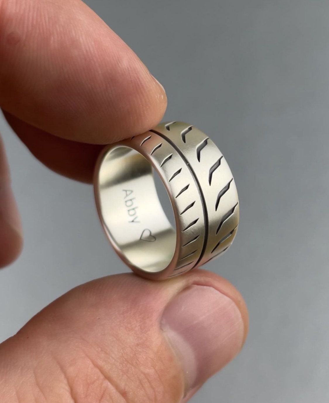 R888R Race Ring - Etsy