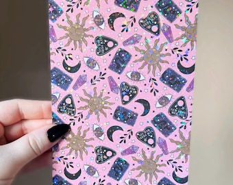 Pochette pour Kindle | Insert holographique pour liseuses | Esthétique holographique sorcière | Cadeaux livresques | Papier cartonné scintillant Décoration effrayante