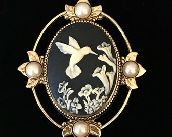 Hummingbird Brooch - Black Cameo Jewelry - Brooch for Women - Statement Jewelry - Hummingbird Gift - Large Cameo Pin