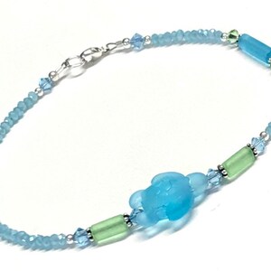 Summer Jewelry Sieraden Lichaamssieraden Enkelbandjes Fish or Flower Accents Seed Bead Ankle Bracelet Small to Plus Size Turquoise and Aqua Anklet with Sea Turtle 