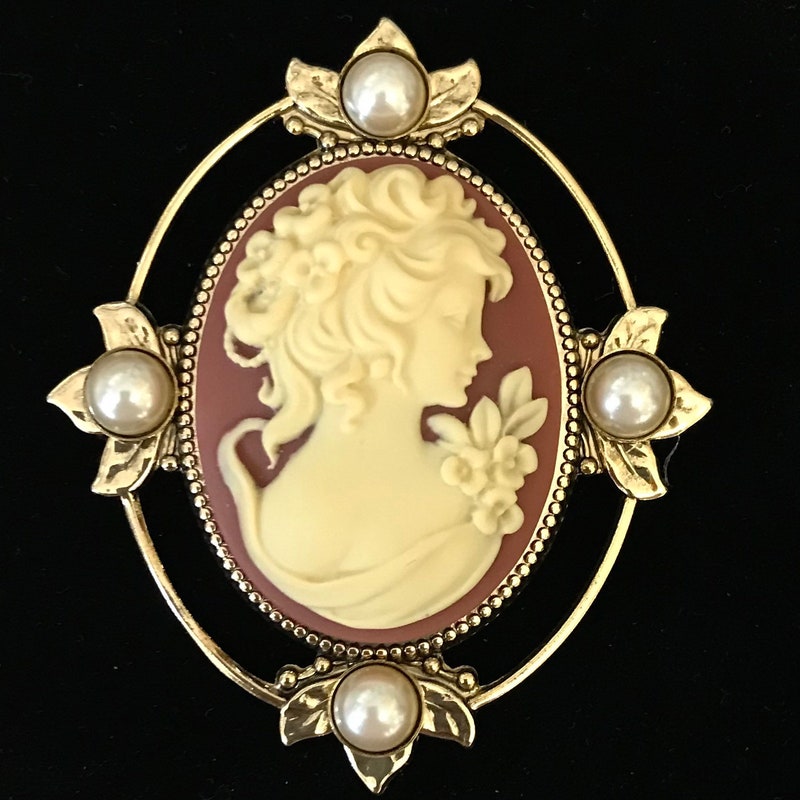 cameo-brooch-etsy