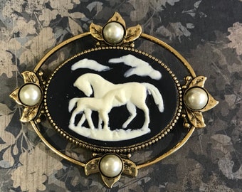 Cameo Brooch - Horse Brooch - Arabian Horse Jewelry - Pearl Accents - Equestrian Accessories - Horse Lover Gift - Black Cameo Pin