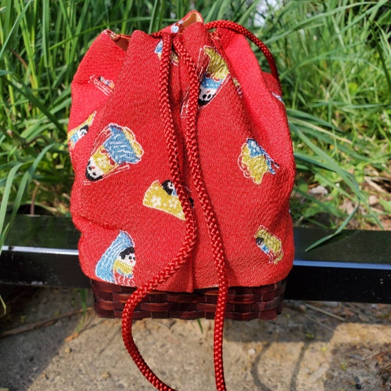 Red Chirimen Silk Japanese Kinchaku Handbag, Kimo… - image 3