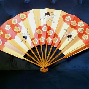 Hermoso abanico plegable vintage Mai Ogi Sensu con grullas japonesas y flores Ume, abanico de mano Nihon Buyo, decoración japonesa, accesorio para kimono.