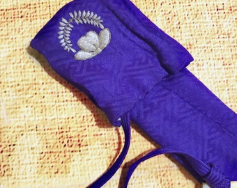 Japanese Folding Fan Cover Pouch, Purple Silk Sensu Carrying Case, Embroidered  White Heart Flower Leaf Kamon, Kimono Accessory, Japan gift