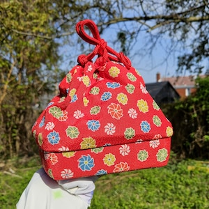 Japanese Floral Kinchaku Handbag, Pretty Red Silk Bag with Colorful Cute Flowers, Vintage Drawstring Kimono Purse, Japanese Bento Bag